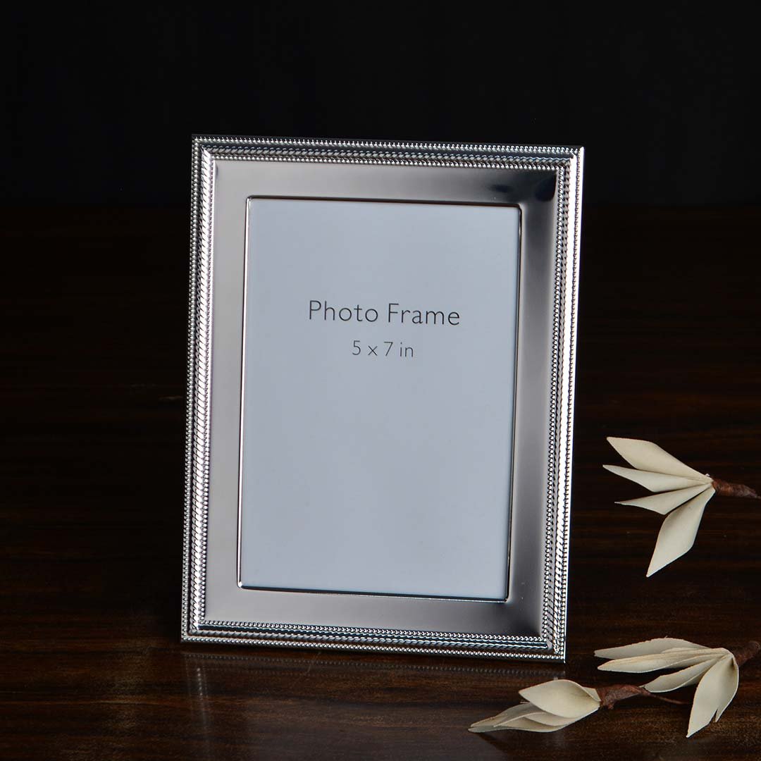 Beaded Border Silver Photo Frame