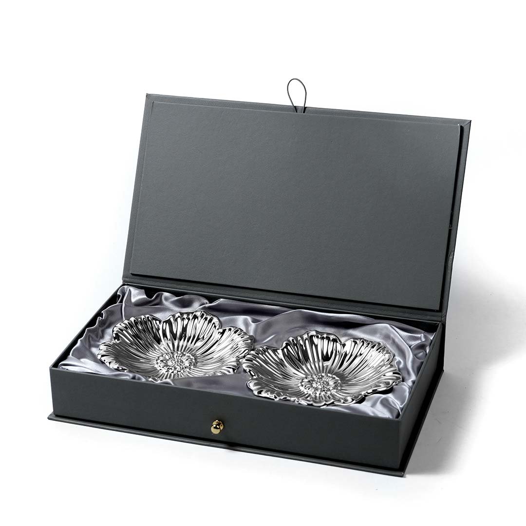 Flower Shaped Silver Bowls Set